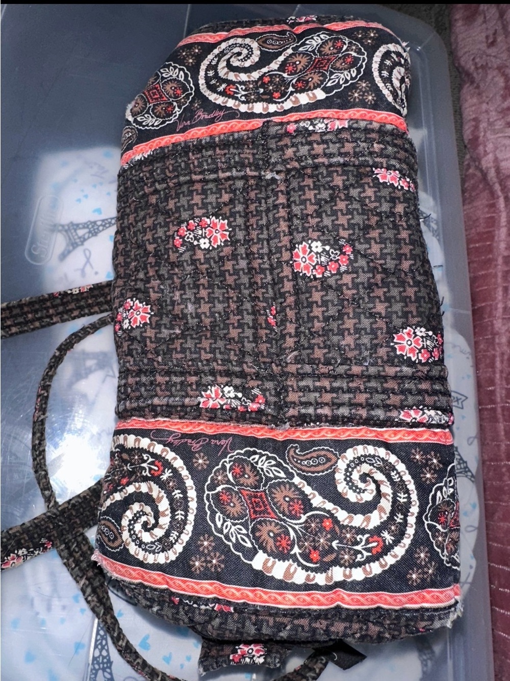 Vera Bradley Bag with inside stains handles are fair - Picture 4 of 8